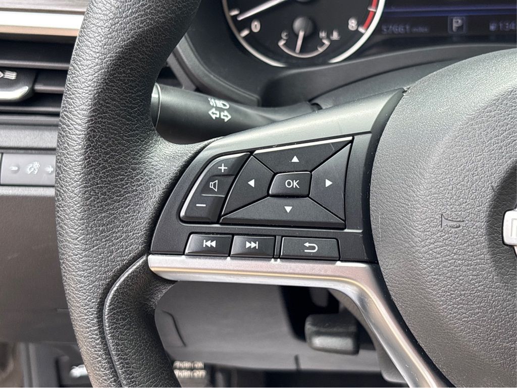 2023 Nissan Altima 2.5 SV photo 15