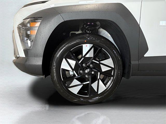 2025 Hyundai Kona SEL photo 9