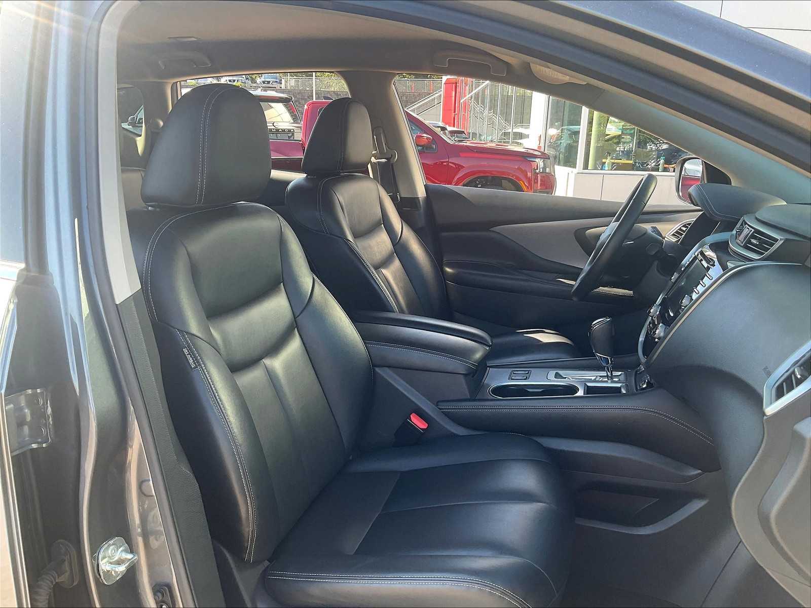 2023 Nissan Murano SV photo 11