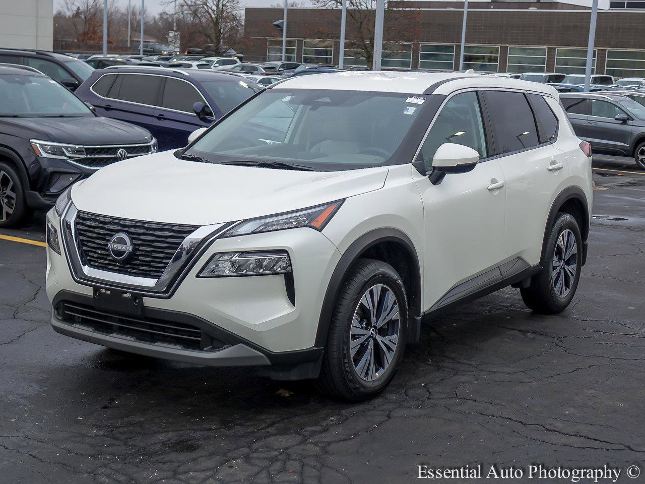 2023 NISSAN ROGUE - Image 2