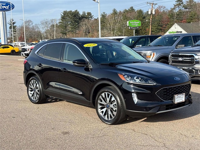 2020 Ford Escape Titanium's photo