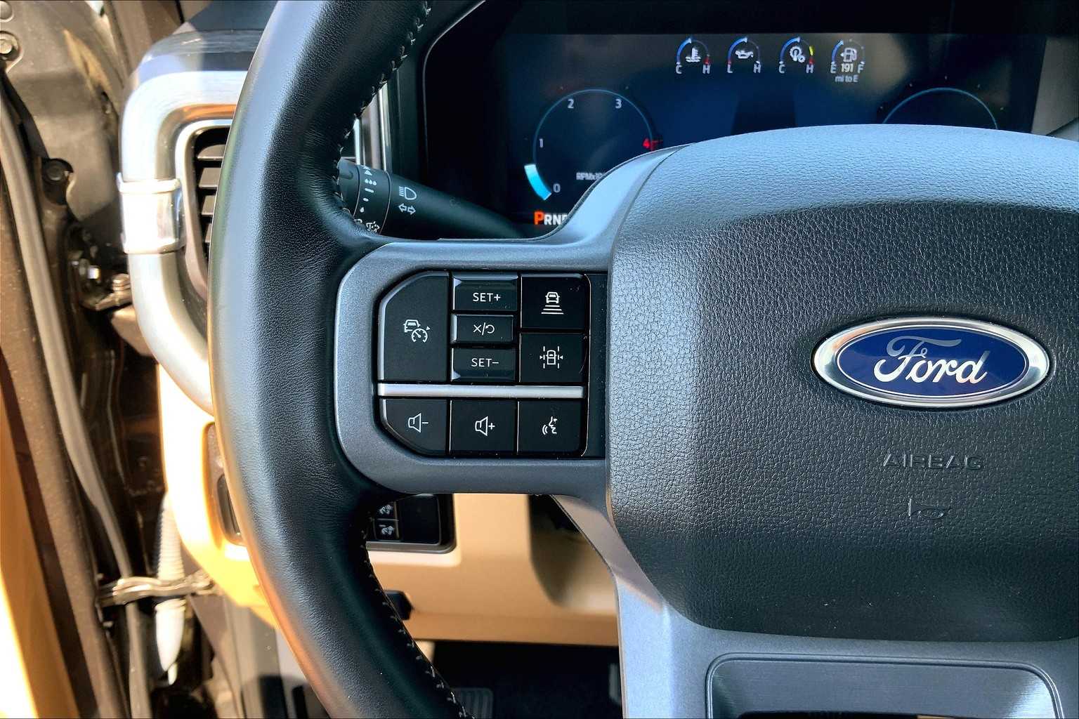 2024 Ford F-250 Lariat photo 23