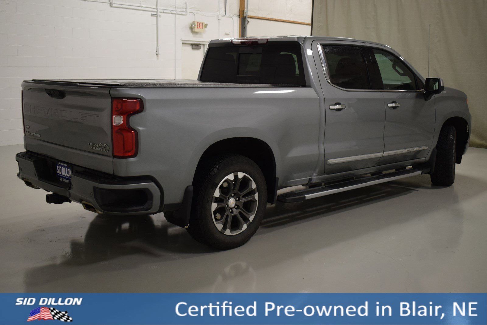 2023 Chevrolet Silverado 1500 High Country photo 10
