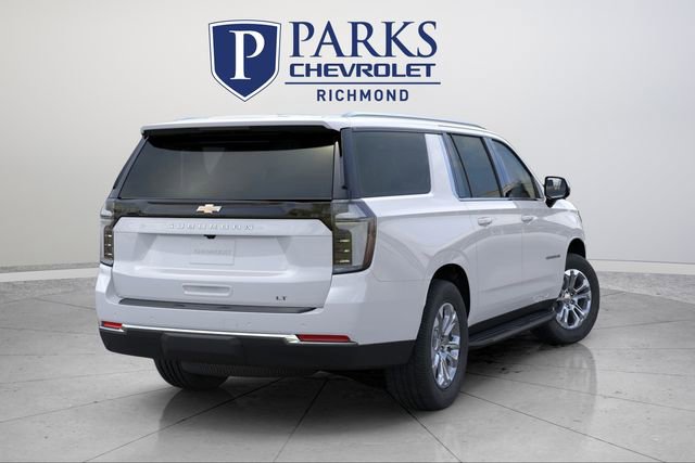 2025 Chevrolet Suburban LT photo 4