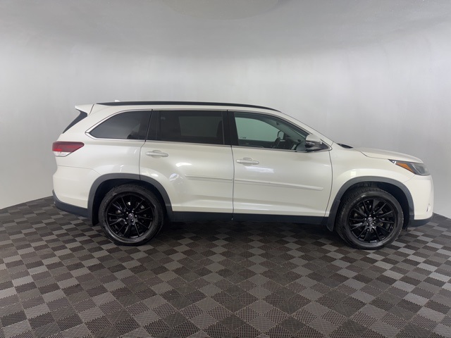 2019 Toyota Highlander Base photo 4