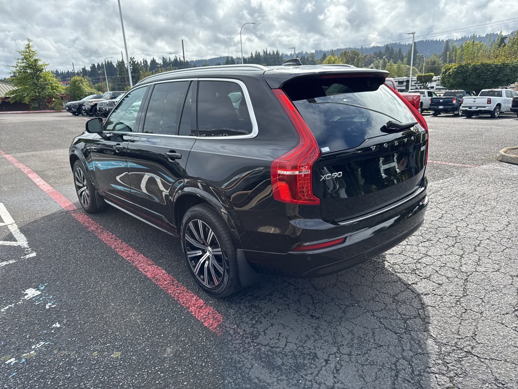 2023 Volvo XC90 B5 Core photo 6