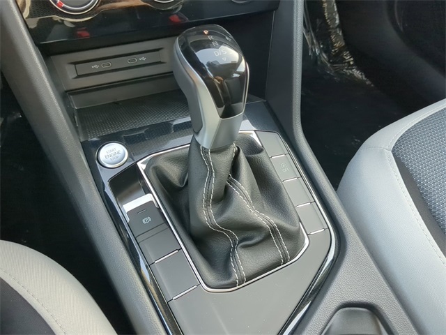 2025 Volkswagen Taos S photo 19