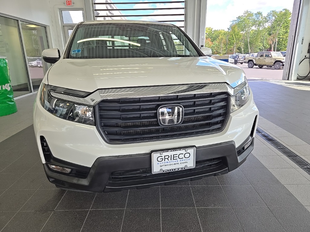 2023 Honda Ridgeline RTL photo 2