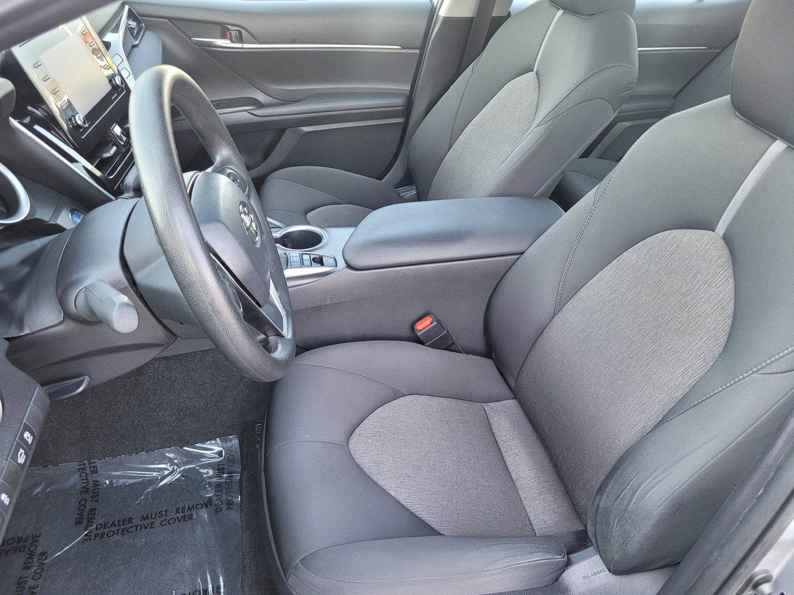2023 Toyota Camry Hybrid LE photo 14