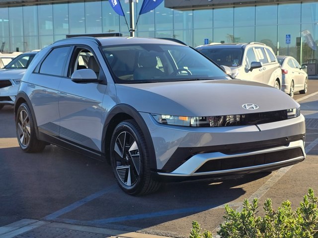 2025 Hyundai Ioniq 5 SEL photo 4