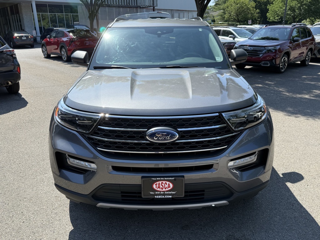 2022 Ford Explorer XLT photo 2