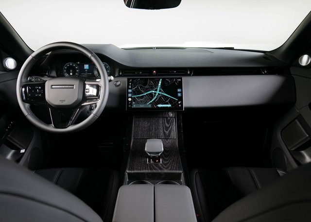 2025 Land Rover Range Rover Evoque Dynamic SE photo 4