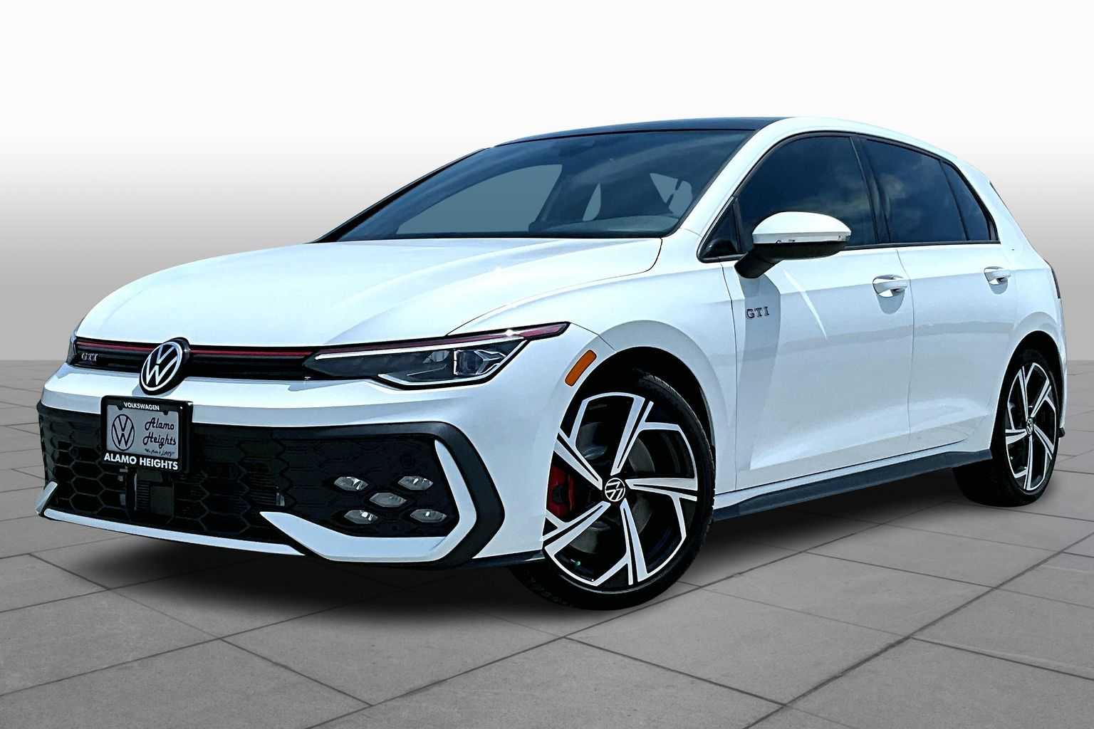 2025 Volkswagen Golf GTI SE's photo