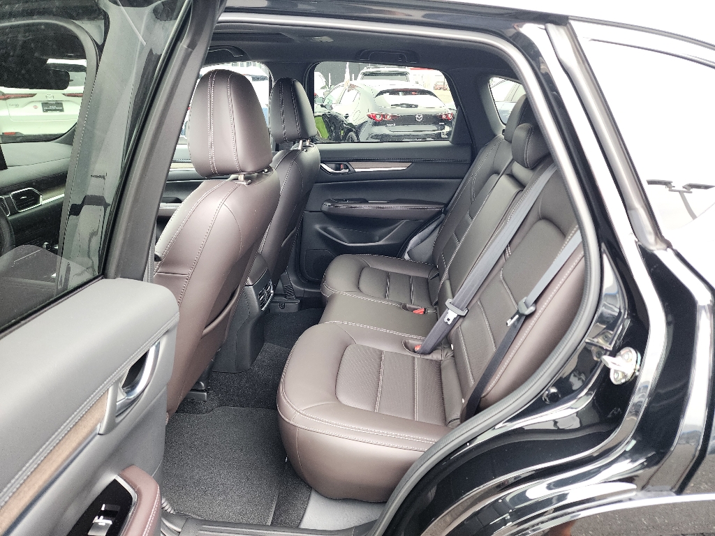 2025 Mazda CX-5 2.5 Turbo Signature photo 29