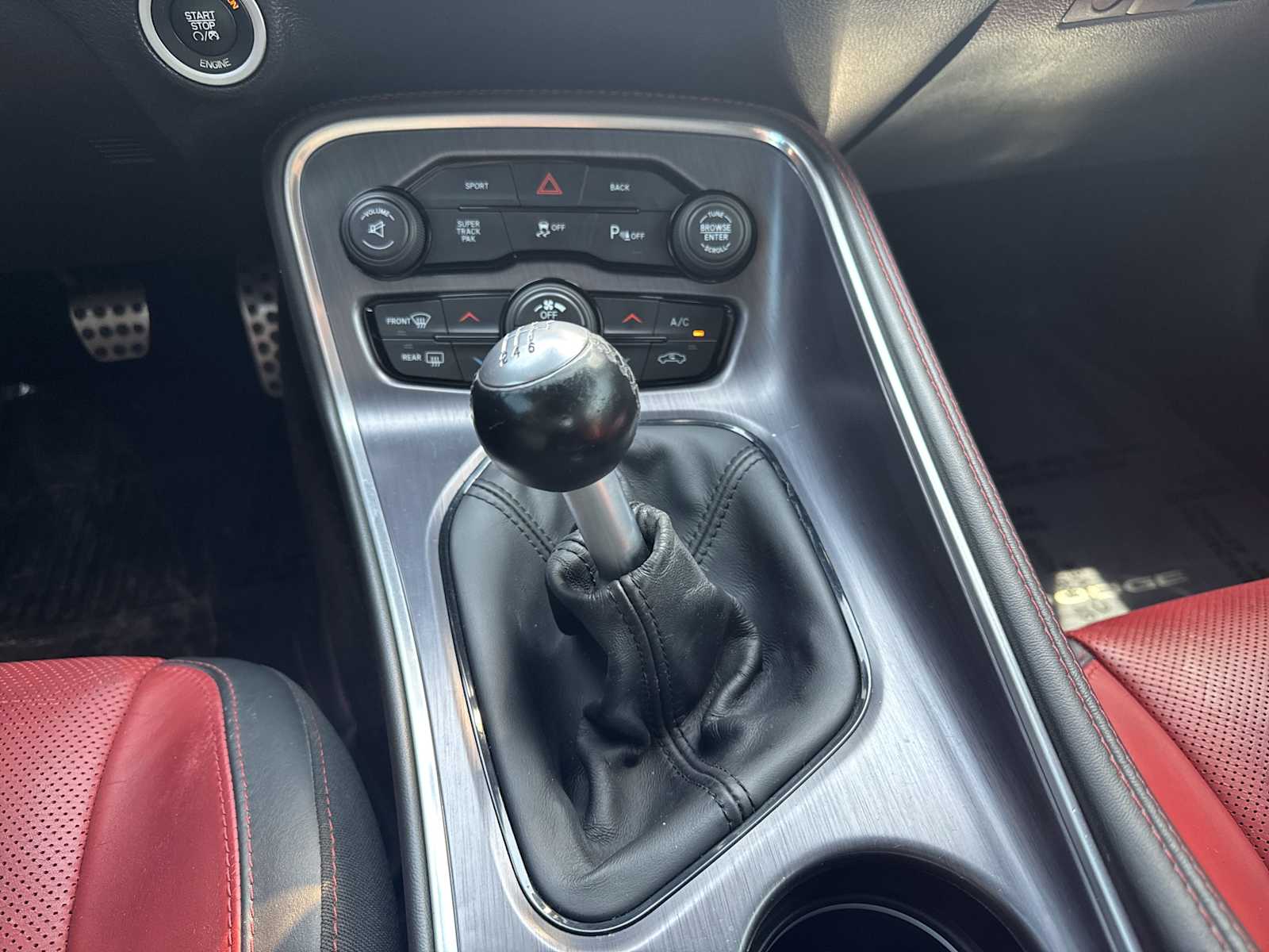 2015 Dodge Challenger R/T Plus Shaker photo 30