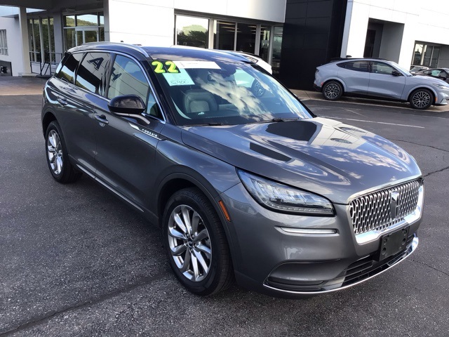 2022 Lincoln Corsair Base