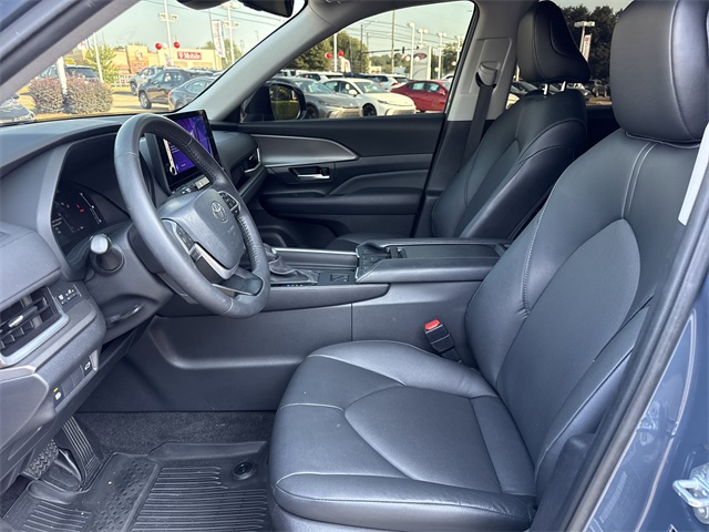 2024 Toyota Grand Highlander XLE photo 10