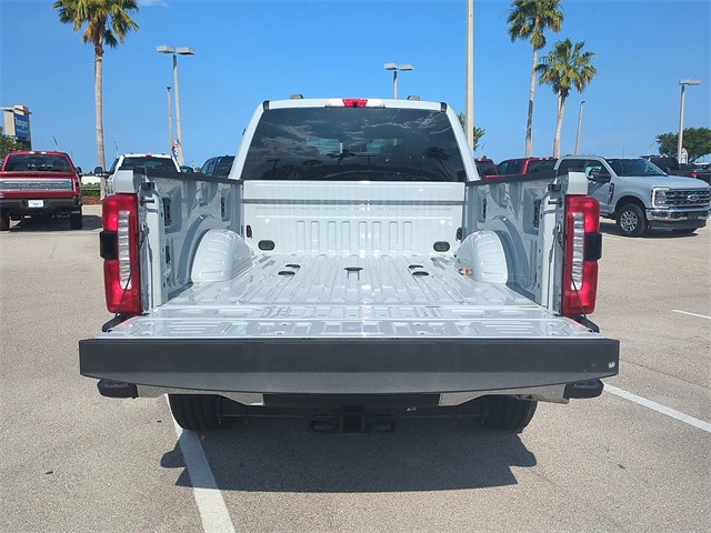 2025 Ford F-350 XLT photo 11