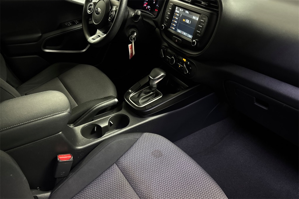2020 Kia Soul LX photo 14