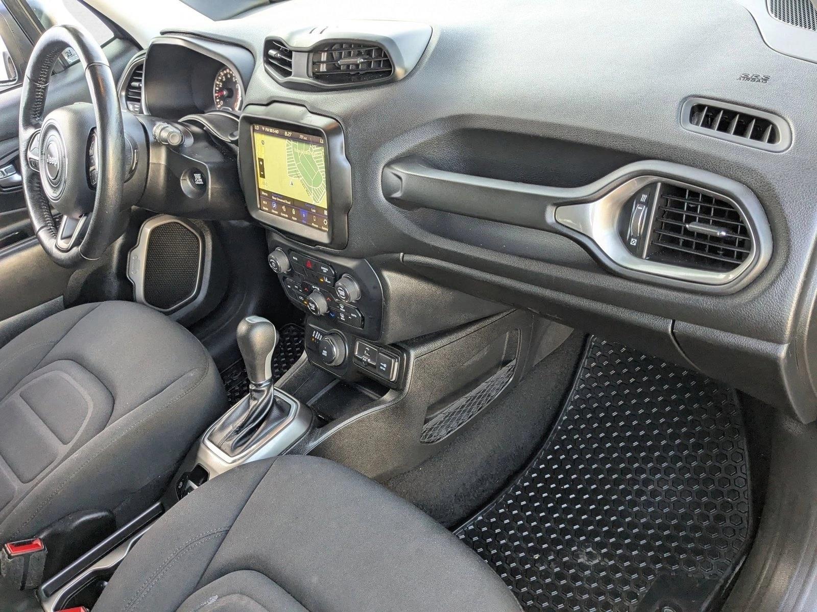 2022 Jeep Renegade Latitude photo 18
