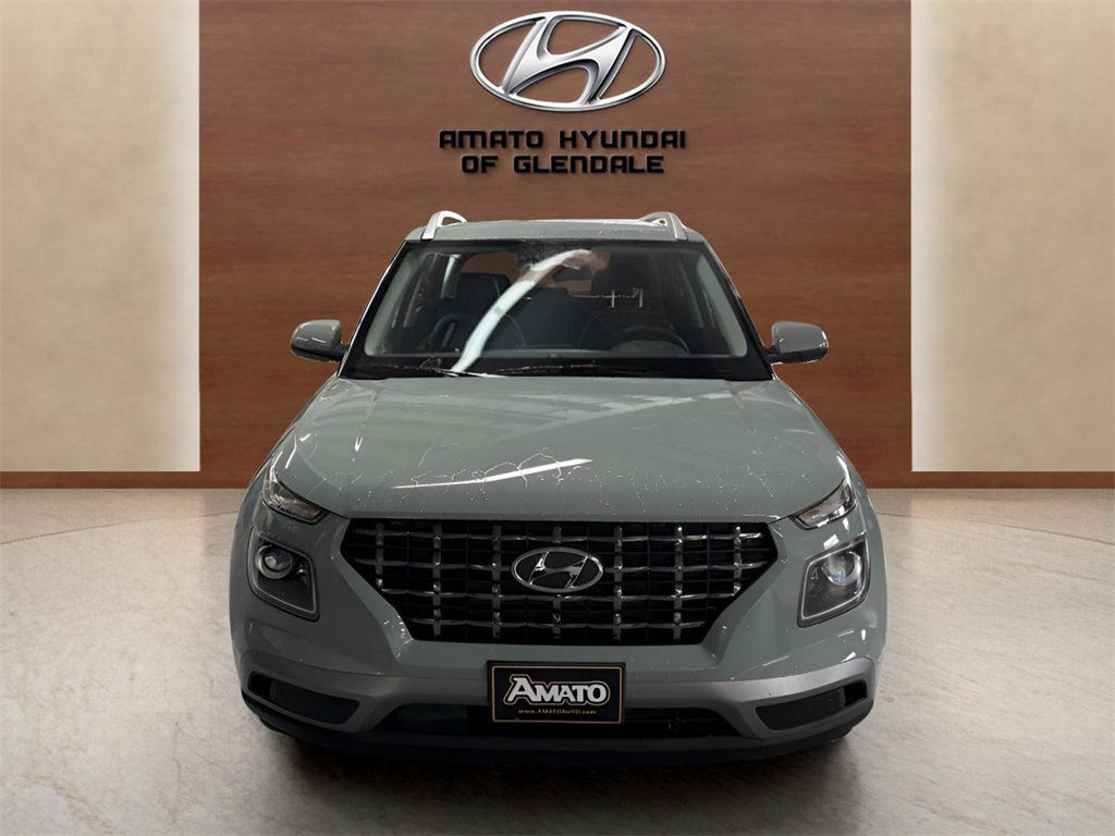 2025 Hyundai Venue Limited photo 8