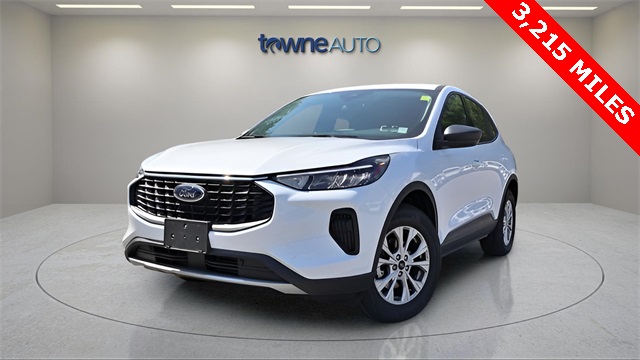 2025 Ford Escape Active's photo