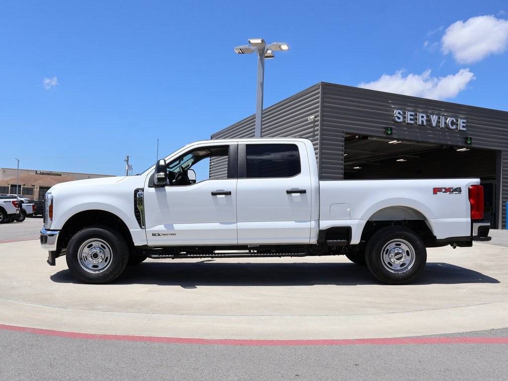 2025 Ford F-250 XL photo 2