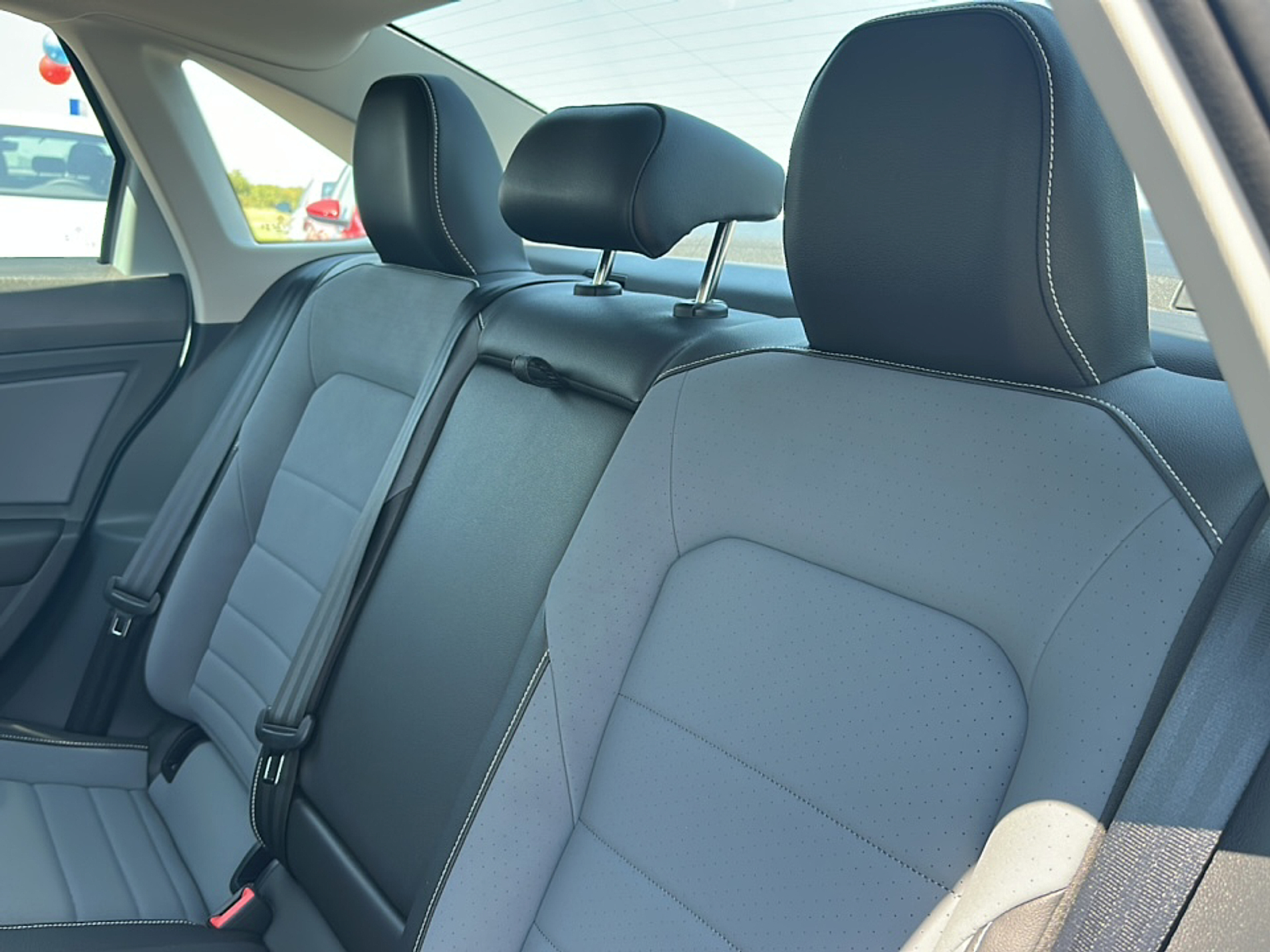 2025 Volkswagen Jetta 1.5T SE photo 9