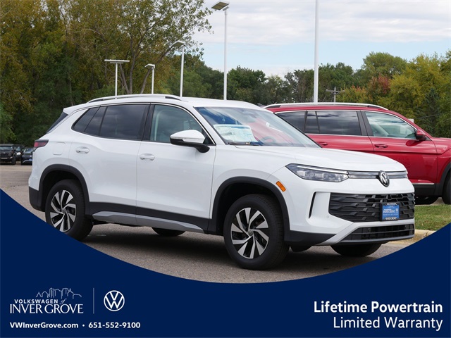 2025 Volkswagen Tiguan S's photo