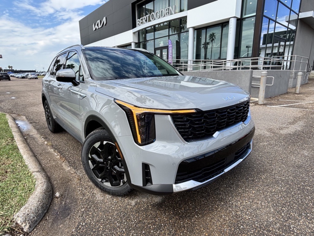 2026 Kia Sorento S's photo