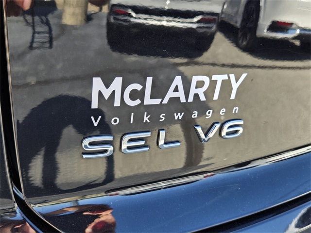 2022 Volkswagen Atlas Cross Sport V6 SEL R-Line photo 7