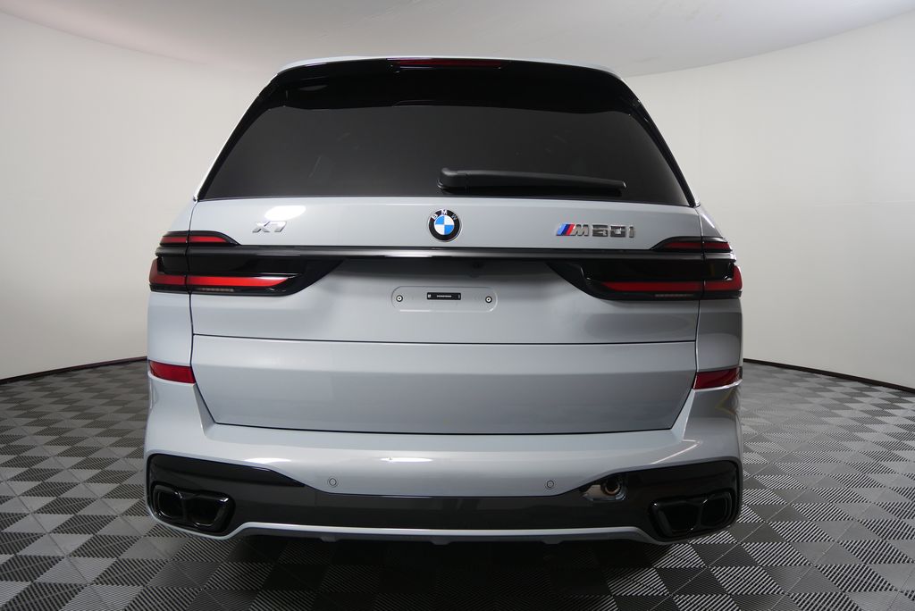 2026 Bmw X7 M60i photo 4