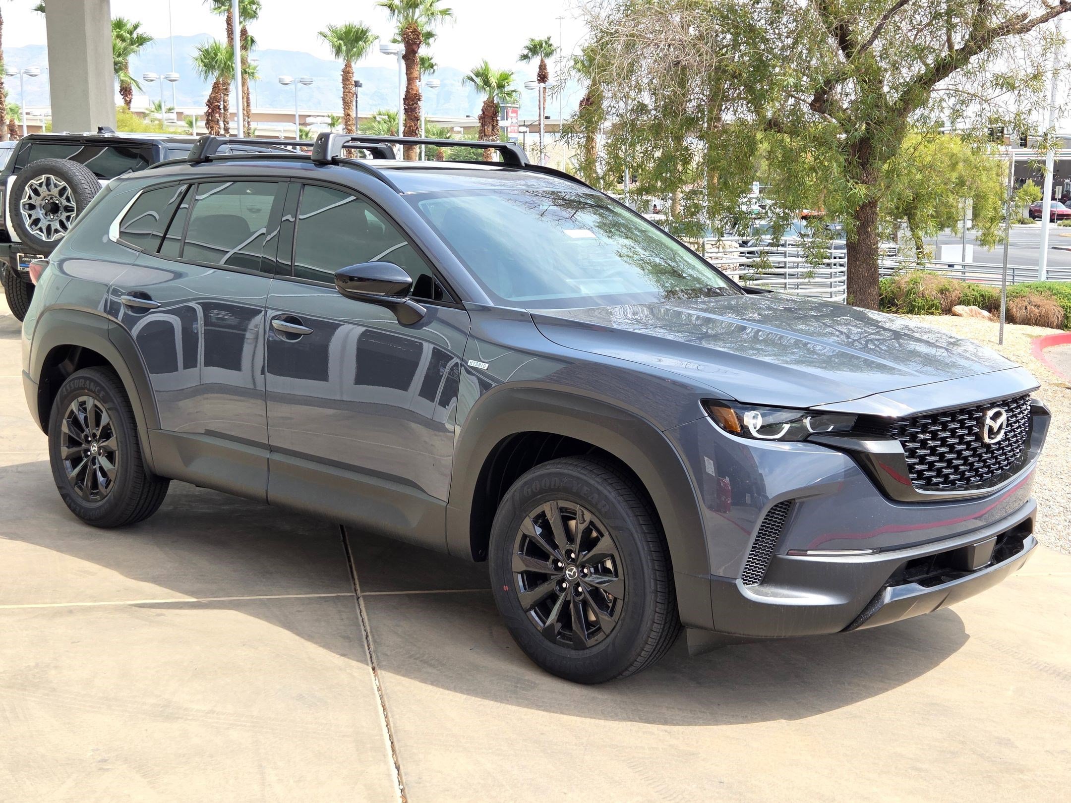 2025 Mazda CX-50 Premium photo 4