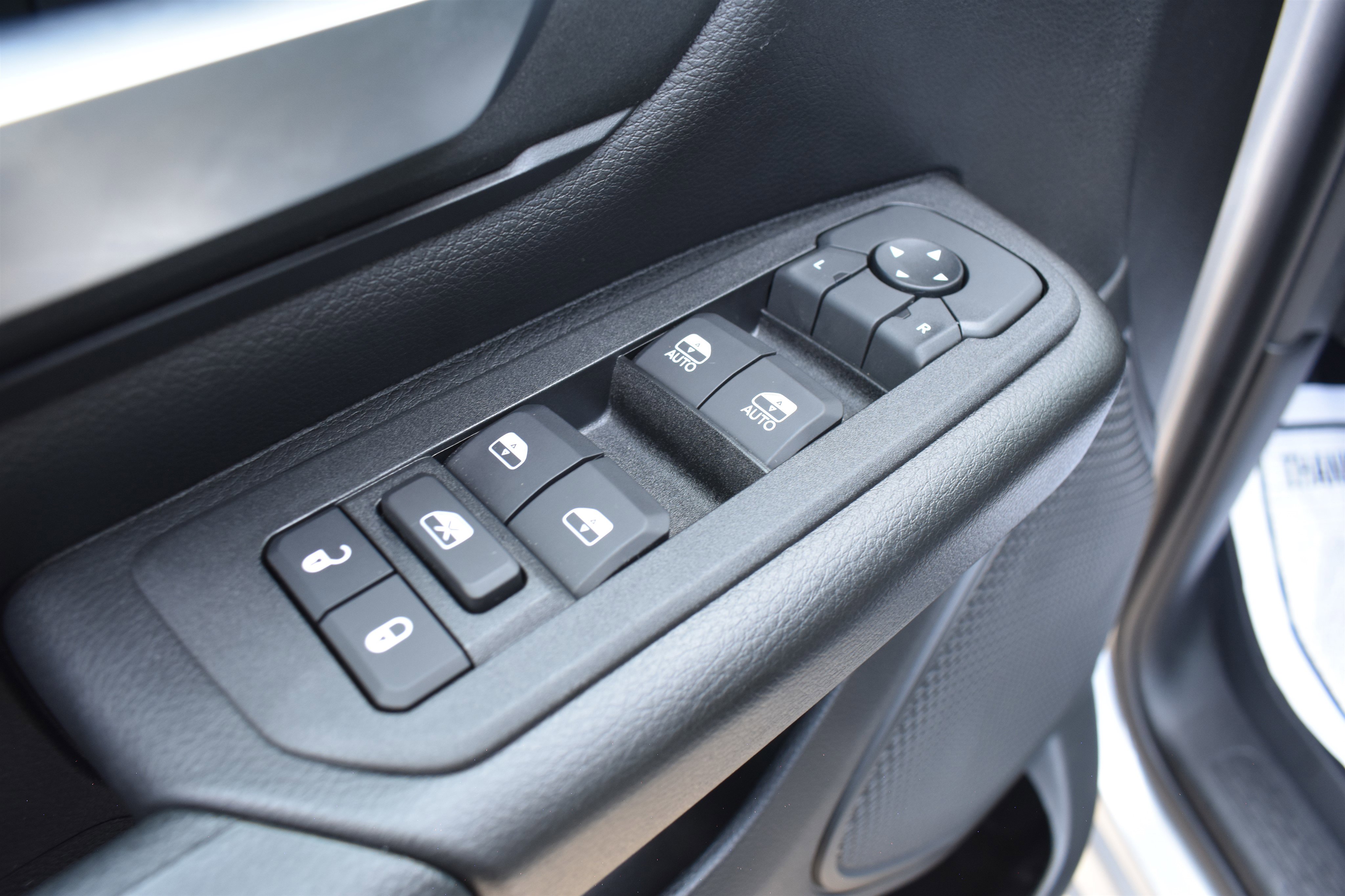 2026 Ram 1500 Tradesman photo 6
