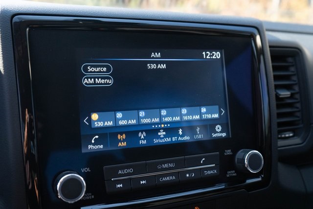 2022 Nissan Frontier S Crew Cab photo 3