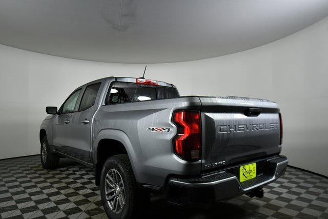 2026 Chevrolet Colorado LT photo 11