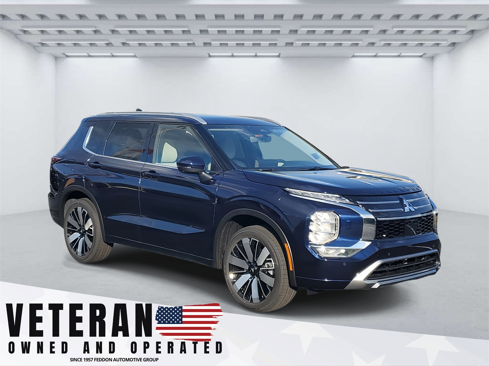 2025 Mitsubishi Outlander SEL's photo