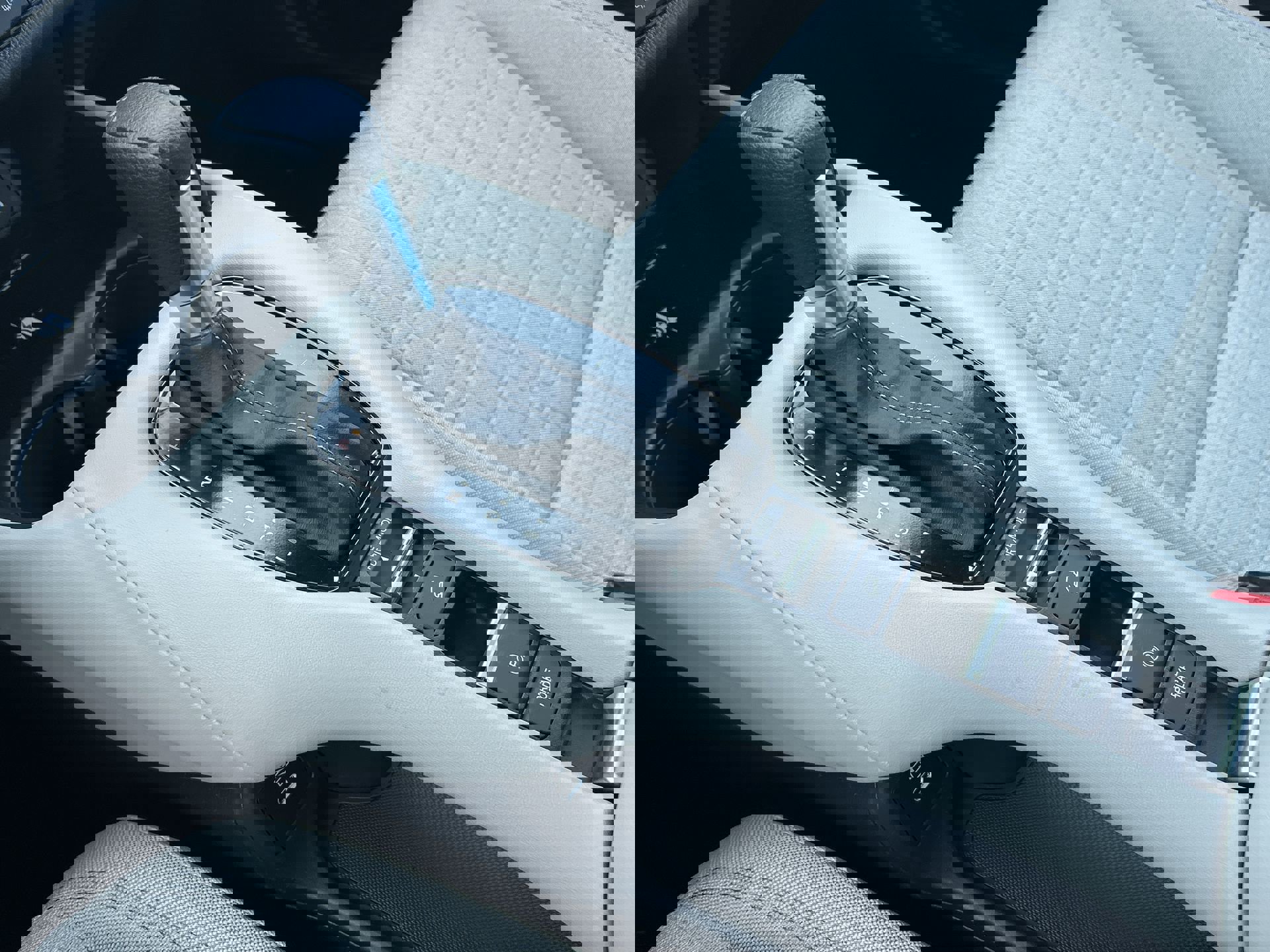 2026 Honda HR-V LX photo 17