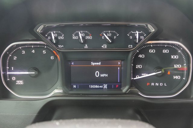 Used 2021 Summit White GMC AT4 image 31