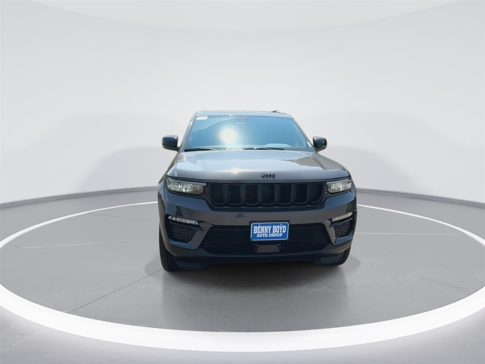 2025 Jeep Grand Cherokee Limited photo 3