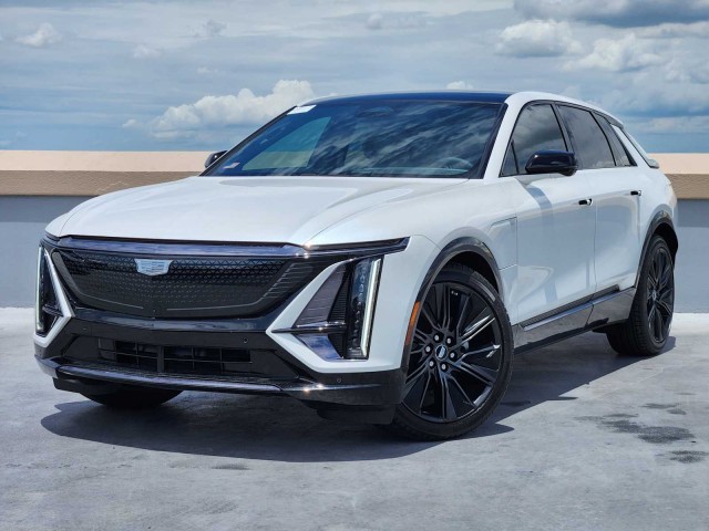 2025 Cadillac LYRIQ Sport 3