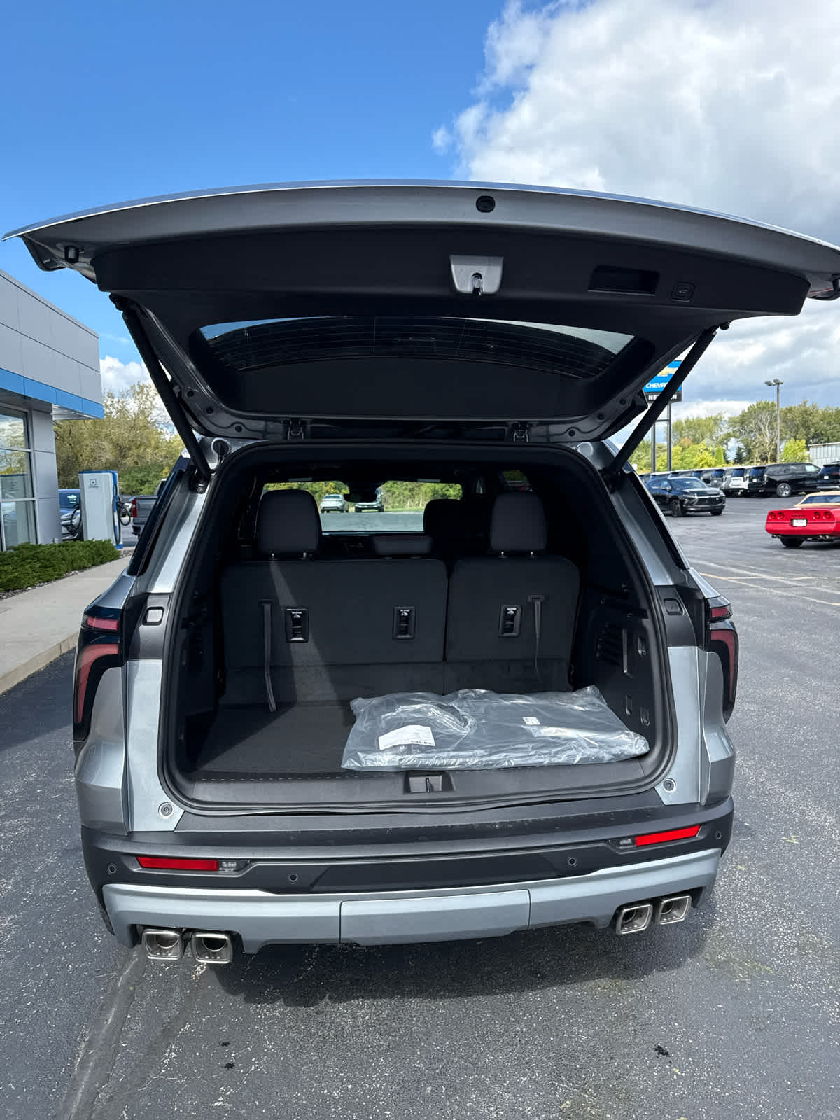 2026 Chevrolet Traverse Z71 photo 10