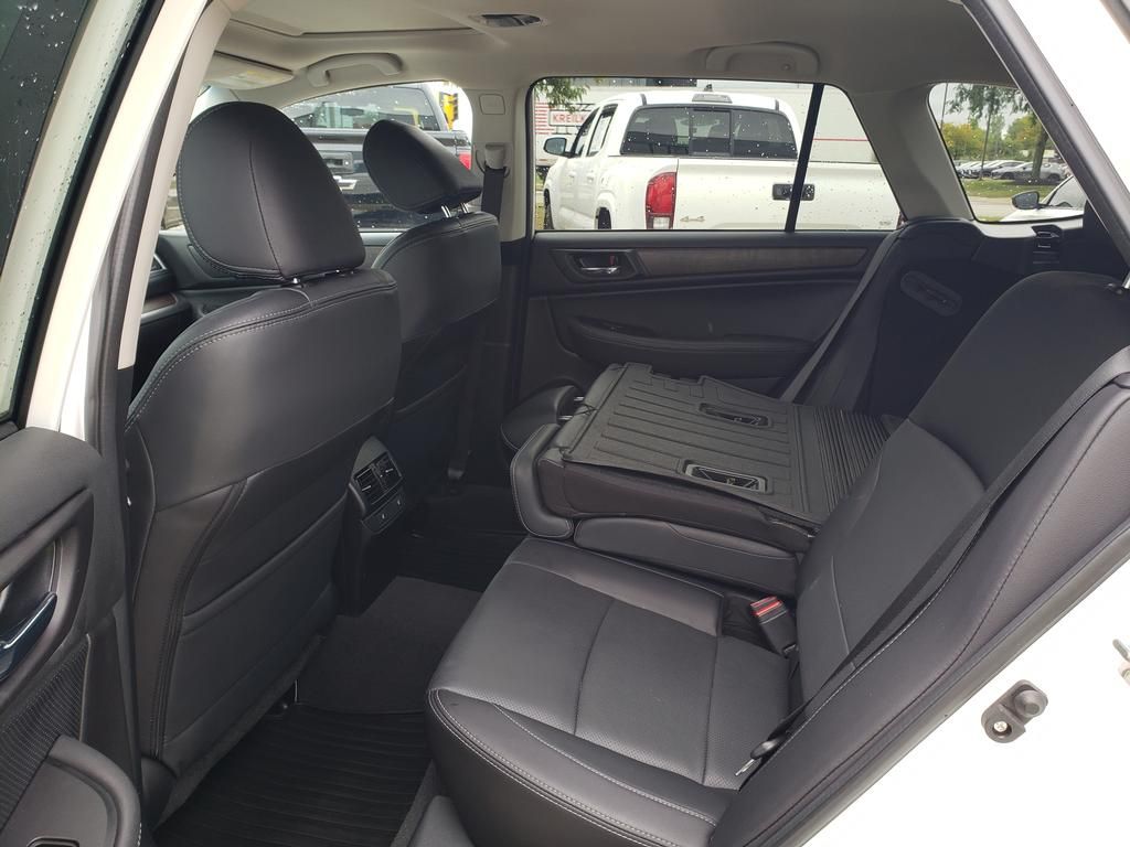 2017 Subaru Outback 3.6R Limited photo 14
