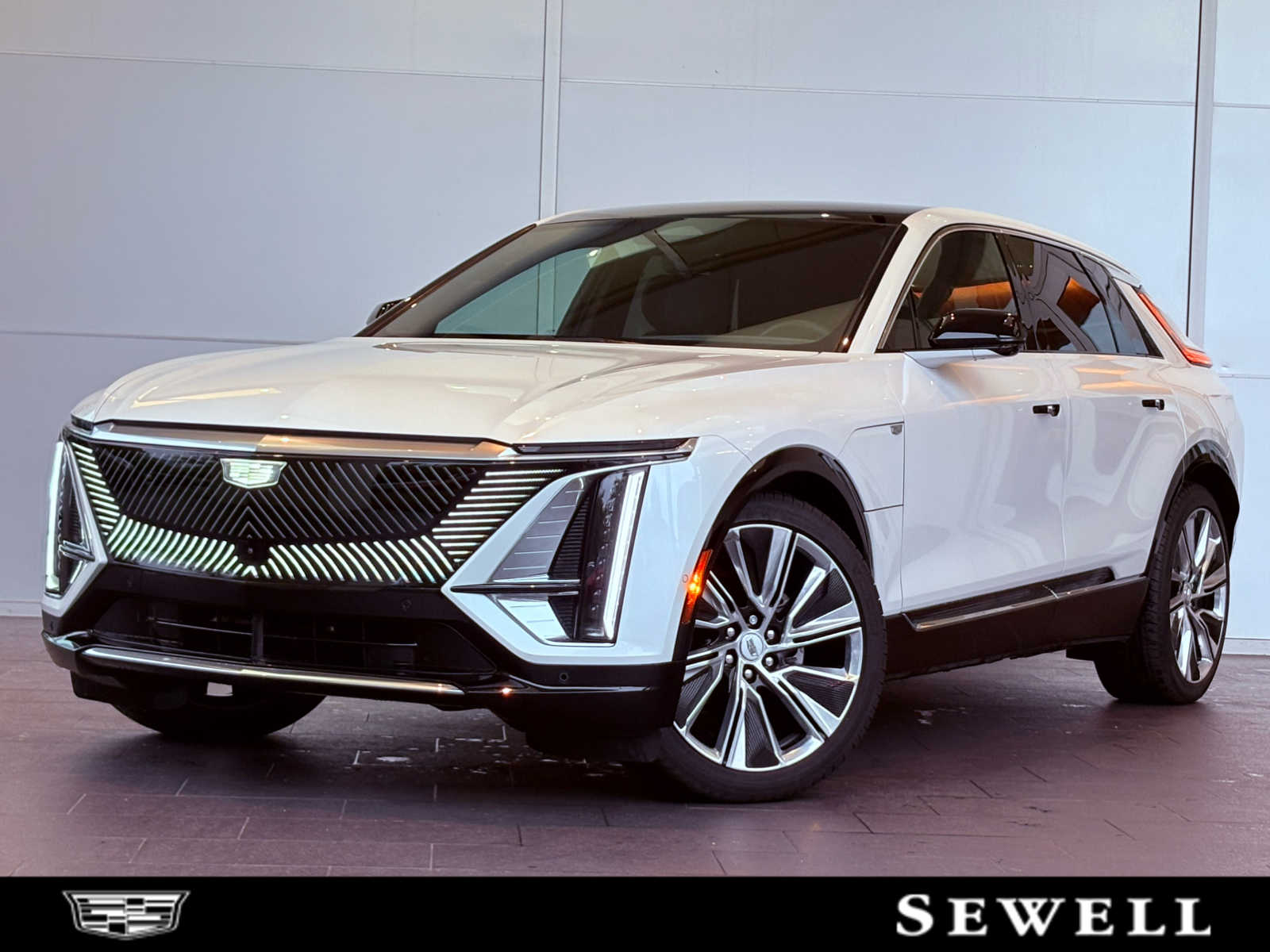 2025 Cadillac LYRIQ Luxury 3's photo