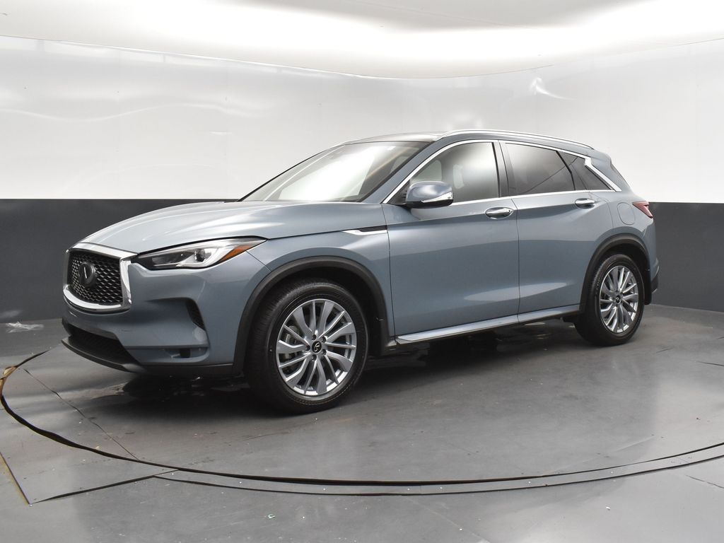 2024 Infiniti QX50 Luxe photo 2