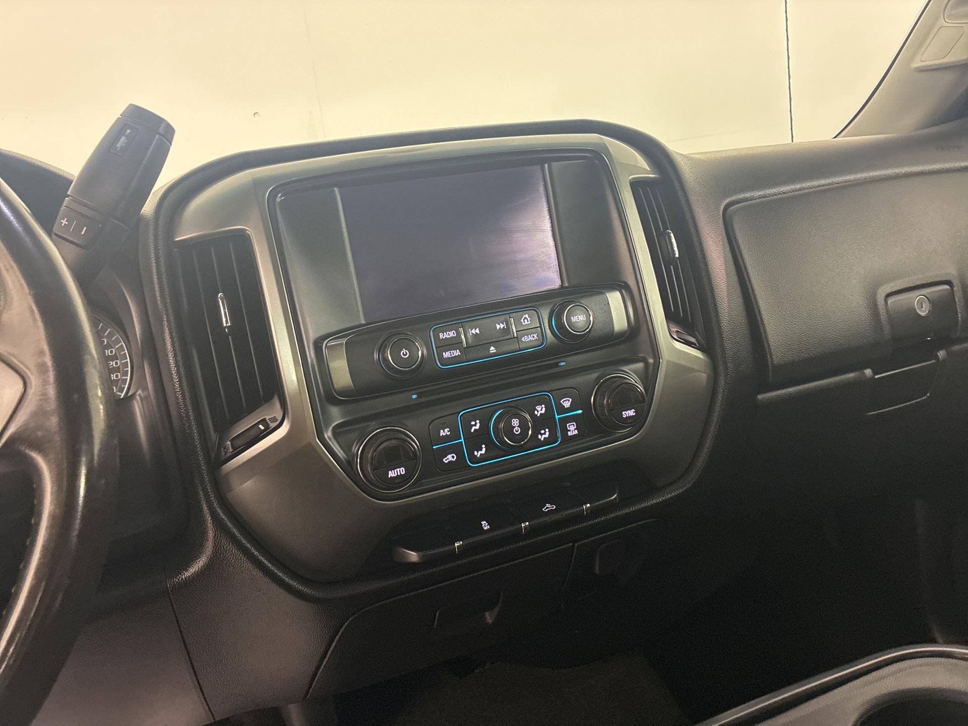 2017 Chevrolet Silverado 1500 LT photo 15