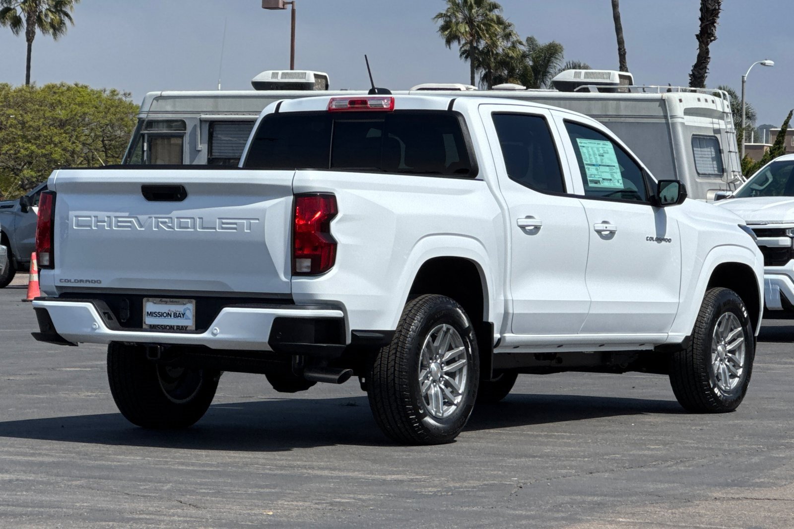 2025 Chevrolet Colorado Work Truck LT photo 4