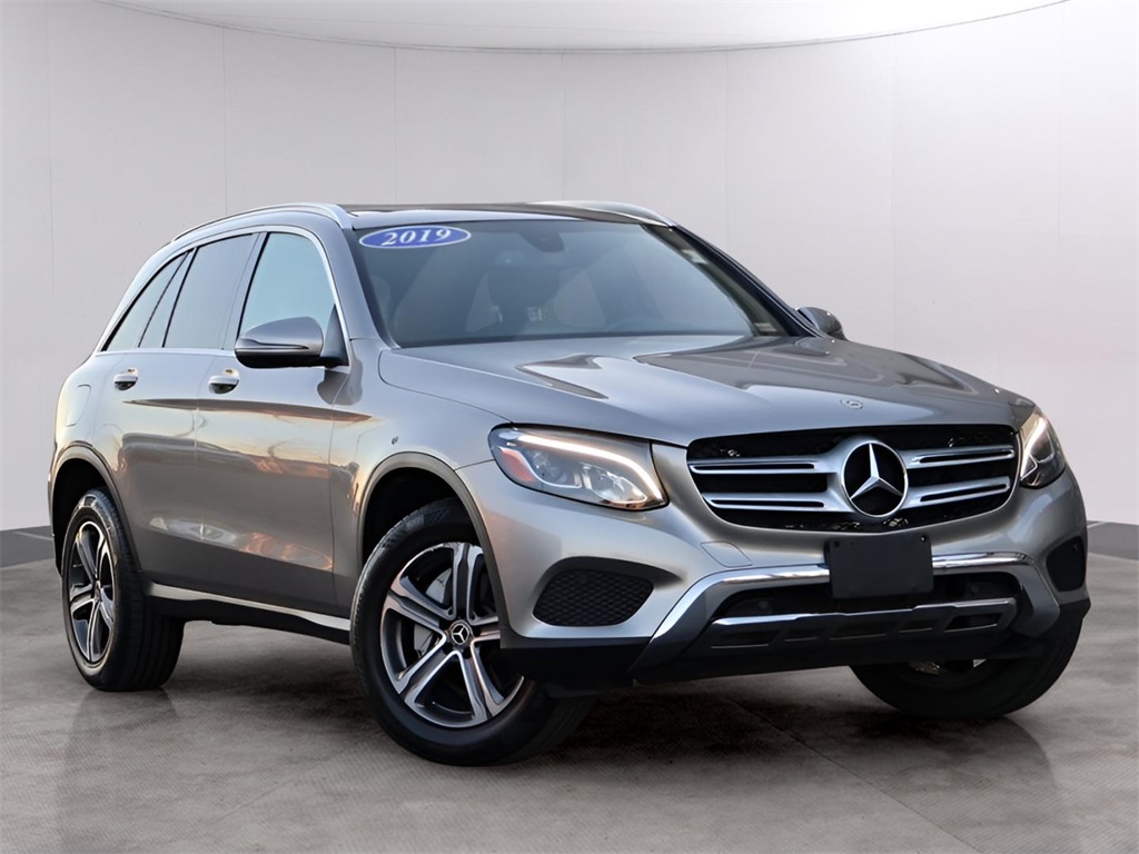2019 Mercedes-Benz GLC GLC300's photo