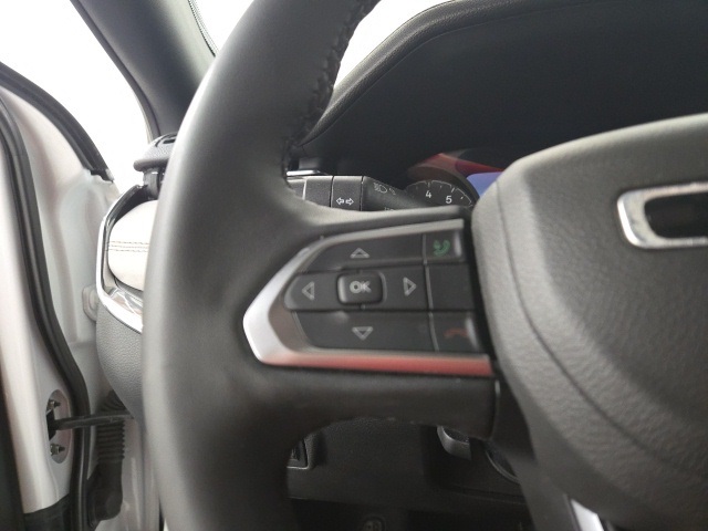 2023 Jeep Compass Limited photo 7