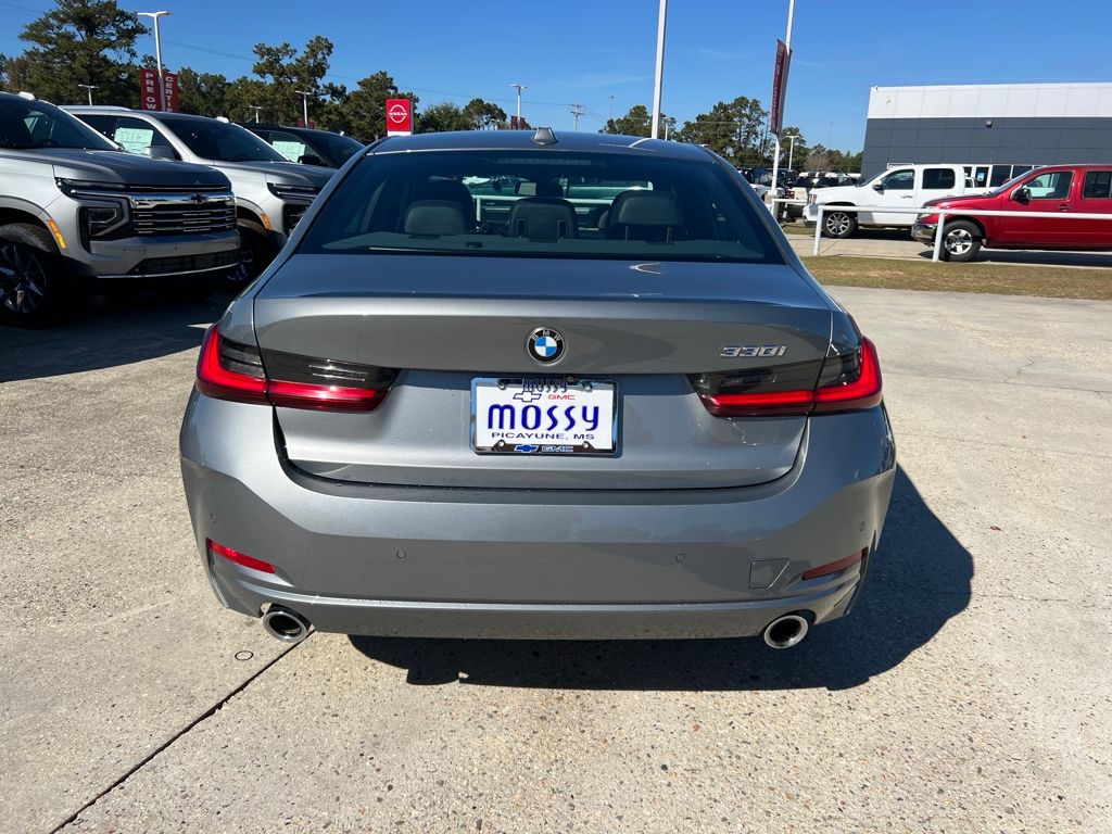 2024 Bmw 330i 3-Series photo 3